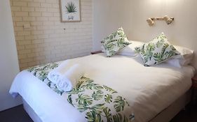 Villa Eight